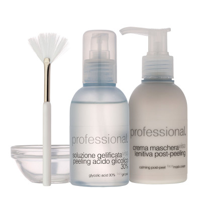 Set peeling 30% kyselinou glykolovou - 12 ošetrení / Kit acido glicolico (125ml+125ml) kit 12 tratt